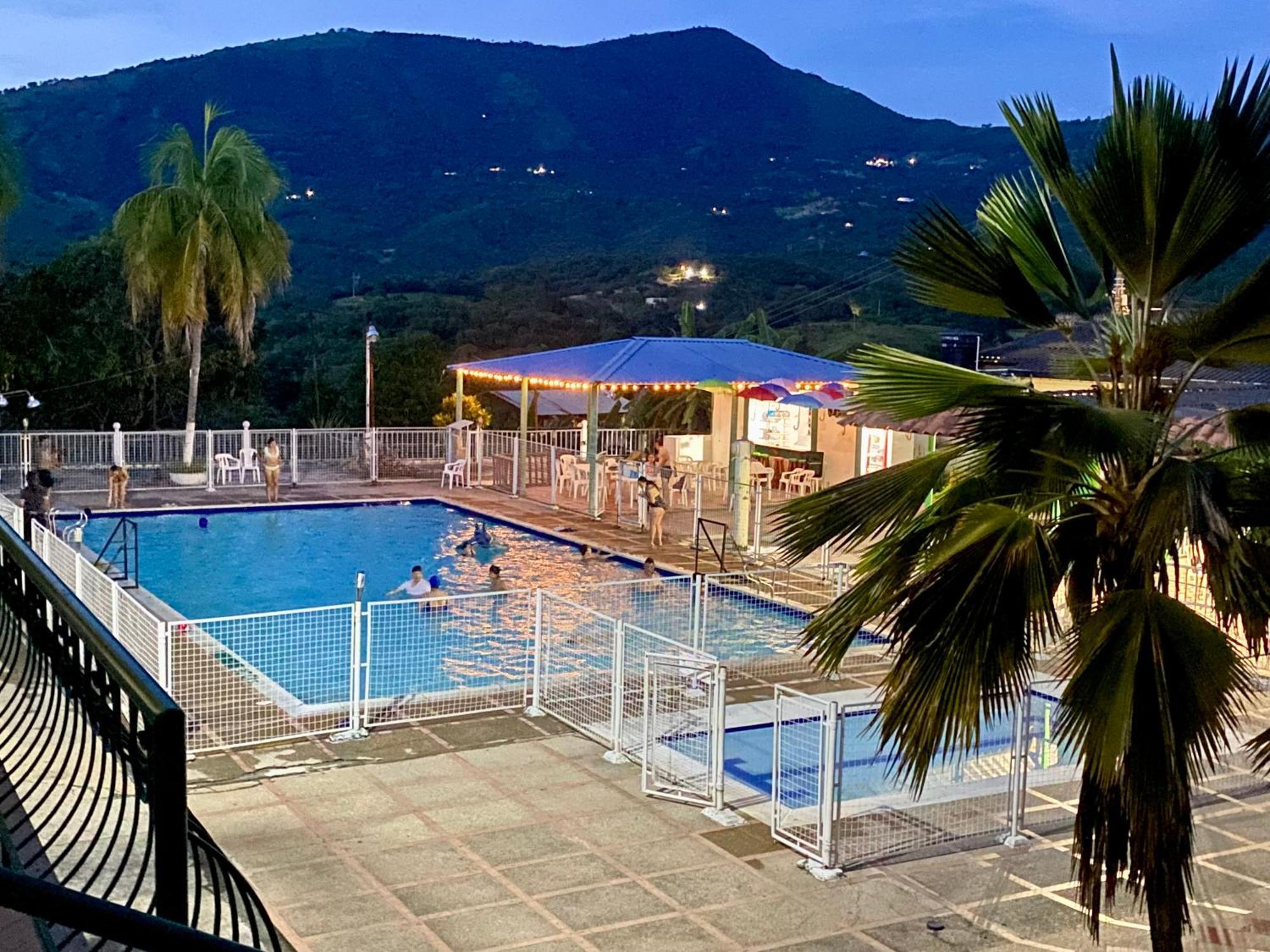 Hotel Club Vacacional Copen Tocaima Exteriér fotografie